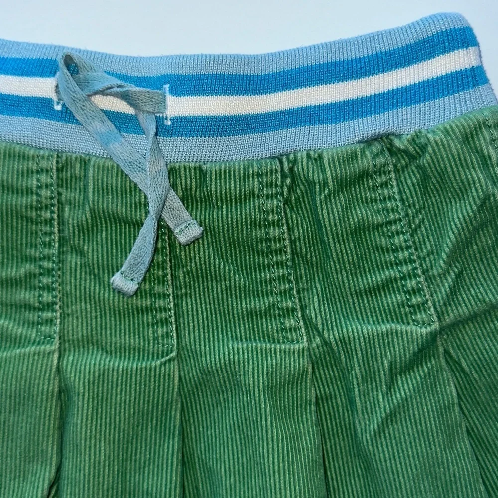 Mini Boden Corduroy Pleated Skirt Green St Patrick’s 5/6